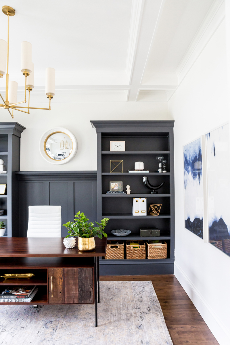 Dark+built-ins+with+white+walls+||+Studio+McGee