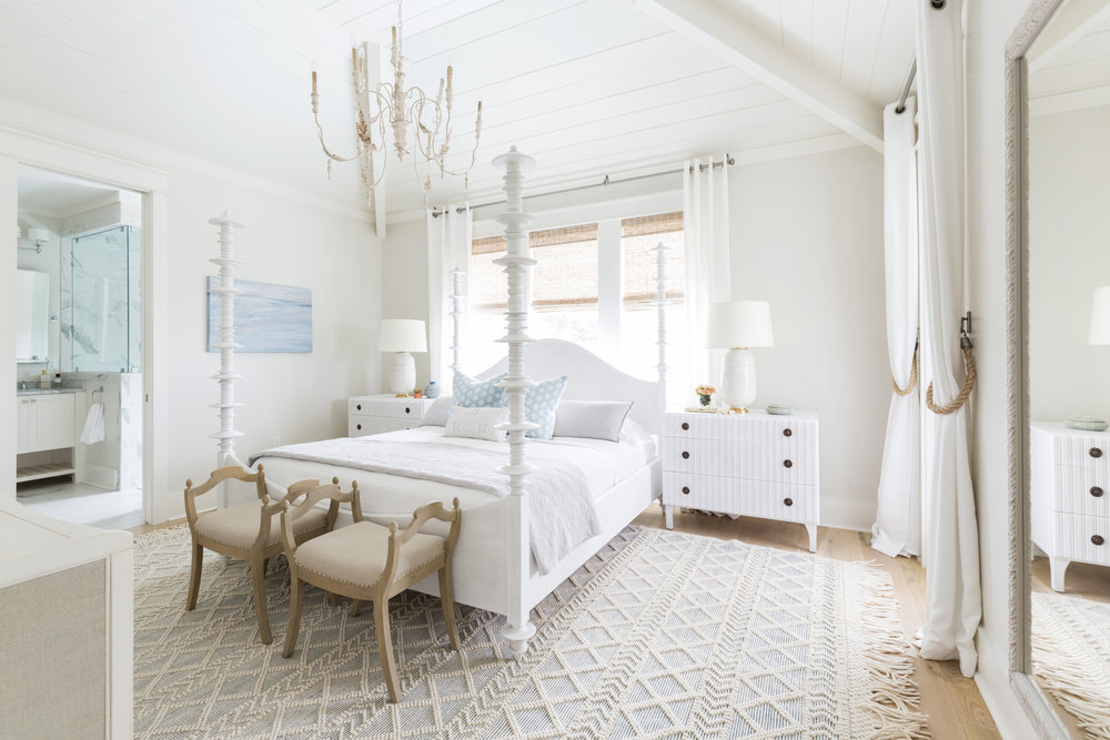 Seaside-Florida-Bright-White-Bedroom